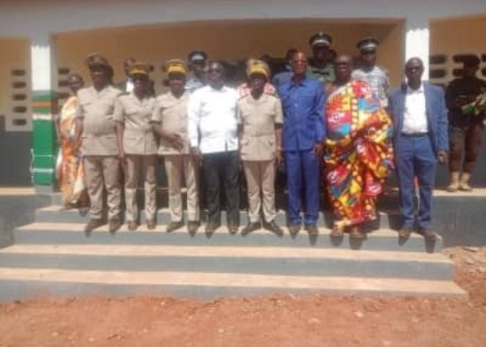 Lycée municipal d&rsquo;Assuefry : La mairie offre  un bâtiment de 3 classes